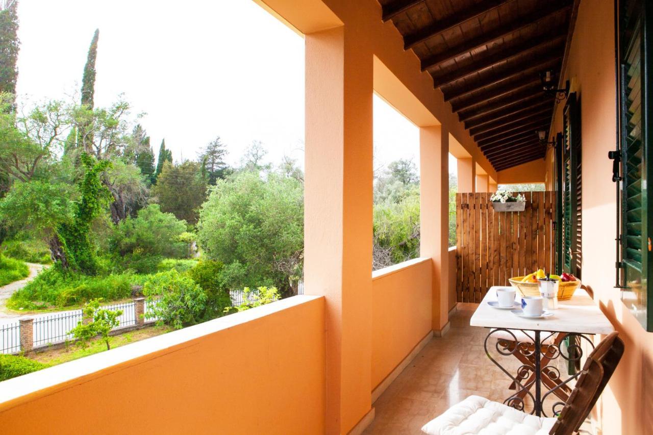 Granis Family House Apartment Ano Lefkimmi ภายนอก รูปภาพ