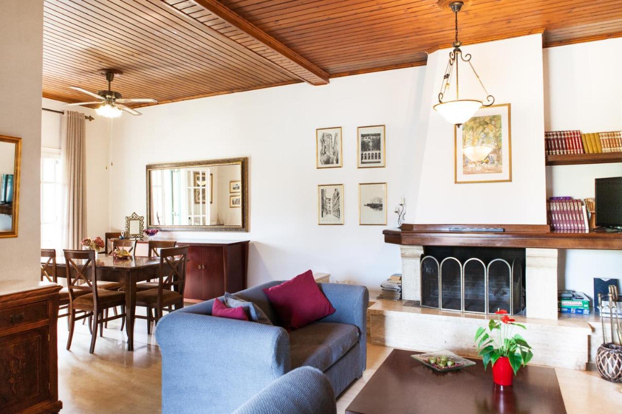 Granis Family House Apartment Ano Lefkimmi ภายนอก รูปภาพ