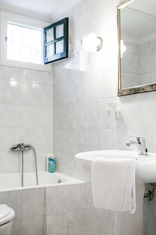Granis Family House Apartment Ano Lefkimmi ภายนอก รูปภาพ
